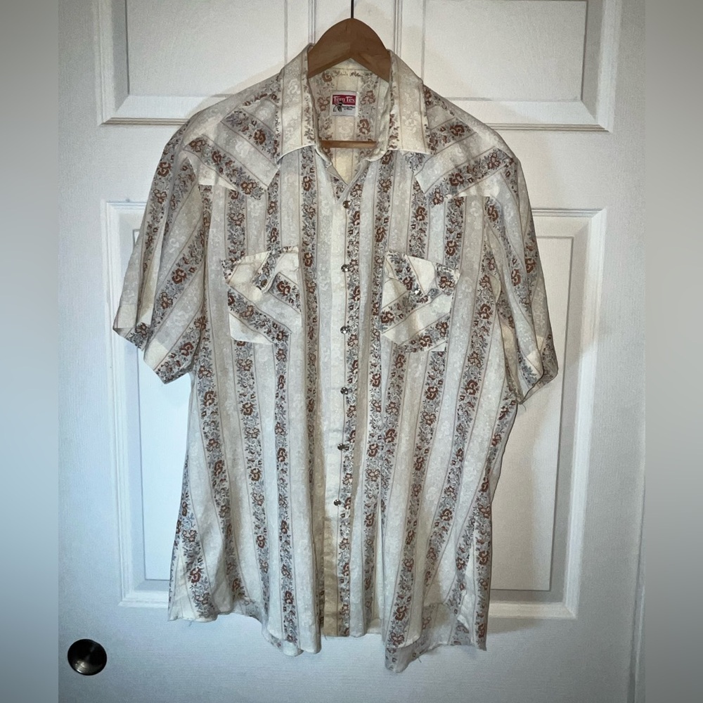 Vintage 60's or 70's Pearl Snap Men's Cream and Brown Floral Western Shirt